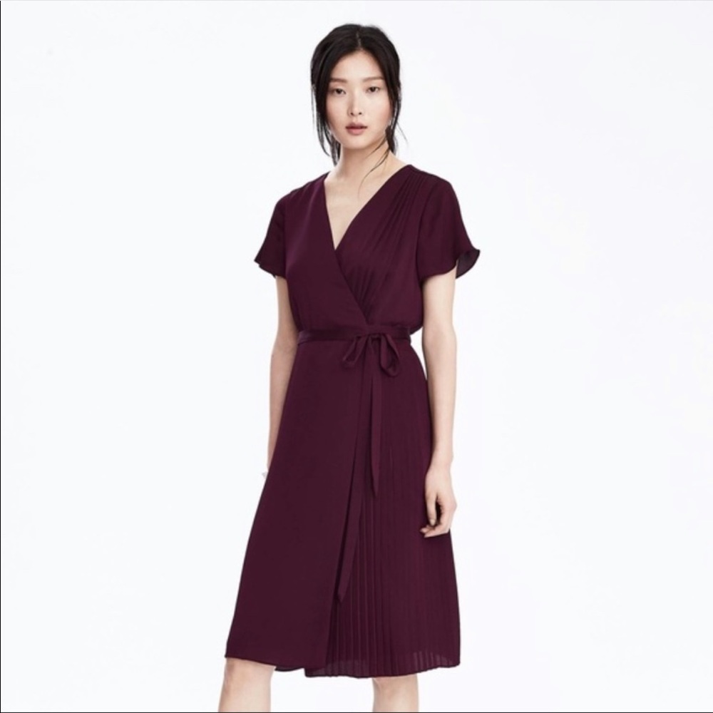 Banana Republic Burgundy Pleated Wrap Dress XS
